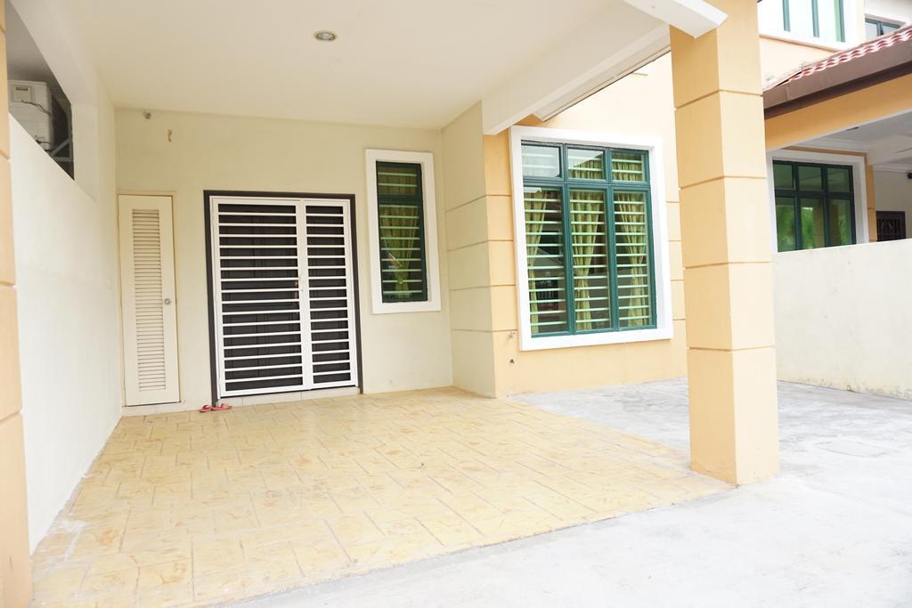 Warisan Indah Homestay Klia 1 Melayu Sahaja Сепанг Экстерьер фото